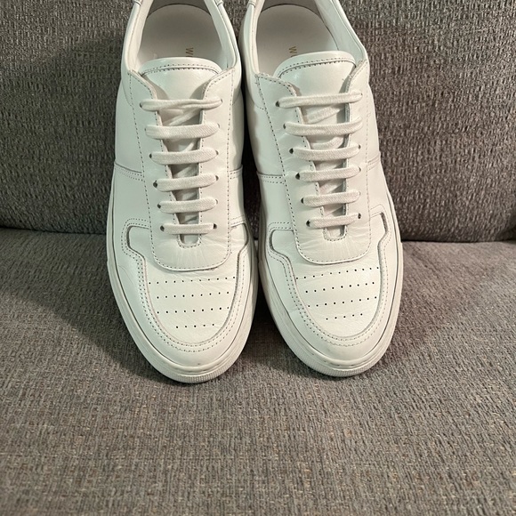 COMMON PROJECTS
White BBall Low Sneakers
Womens 38. US 8. Like New, worn once - Picture 6 of 8